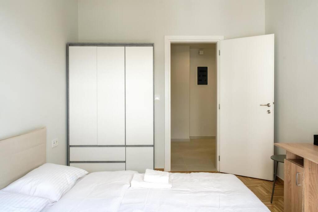 Modern Pangrati Flat! Apartment Атина Екстериор снимка